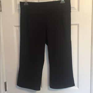 Yoga Capri Pant NWOT